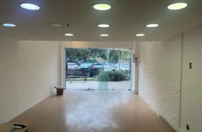 Loja para locação no shopping novo leblon - barra da tijuca, com 40m² por r$7.000,00