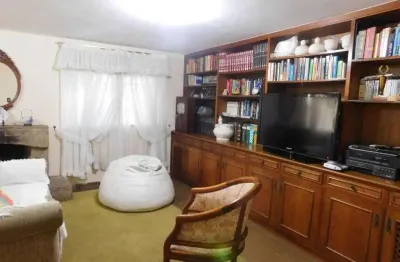Casa com 4 quartos à venda na Rua Leonor Pinheiro da Silva, 175, Parque do Colégio, Jundiaí