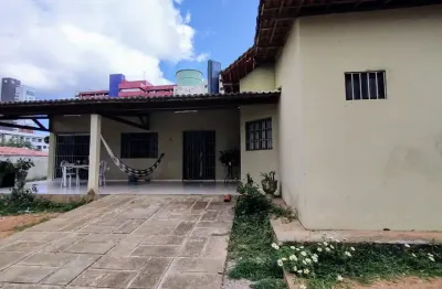 Casa com 4 quartos à venda no Candelária, Natal 
