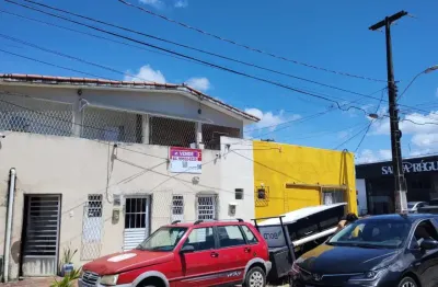 Casa / comercial de esquina em capim macio - conjunto village