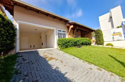 Casa com 2 quartos para alugar no Centro, Jaraguá do Sul 