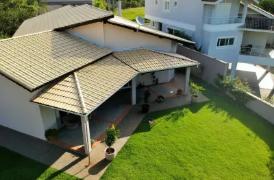 Casa no condomínio reserva ibirapitanga  -  santa isabel/sp