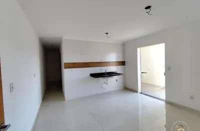 Apartamento com quintal e churrasqueira – 60m²| 03 minutos do metrô patriarca
