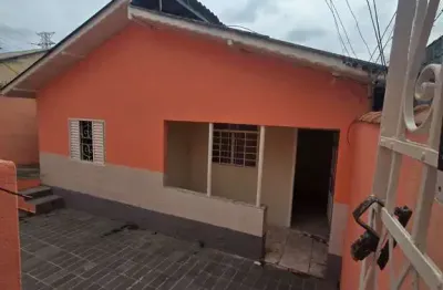 Casa térrea  para locação –3 dormitórios|5 min da avenida paranaguá