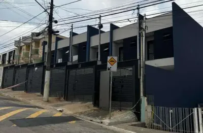 Sobrado 115m² – 03 dormitórios com 01 suíte e sacada – vila granada