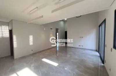 Conforto e sofisticação: casa térrea com 3 suítes em condomínio novo em vinhedo!