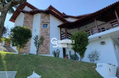 Ampla casa em condomínio fechado – 4 dorms (2 suítes) – quintal com frutíferas e quiosque gourmet – vinhedo/sp