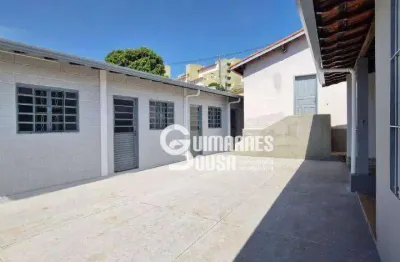 CASA com SALAS EXTRAS na ÁREA EXTERNA - Jardim Santa Claudina - Vinhedo/SP