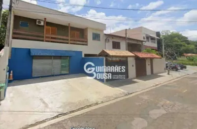 Bela Casa à Venda no Jardim Flora – Vinhedo/SP | Residencial com Salão Comercial