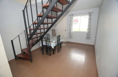 Sobrado amplo com dois dormitórios no condomínio jardim dos álamos - fragata