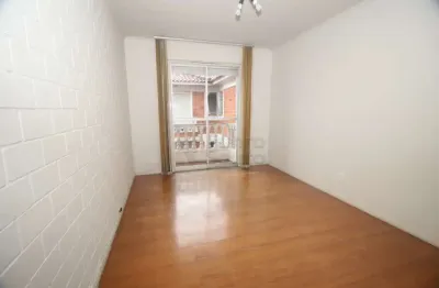 Apartamento aconchegante de 1 dormitório com sacada no edifício residencial largo vernetti