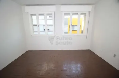 Apartamento com 3 quartos para alugar na Rua Quinze de Novembro, 16833142, Centro, Pelotas