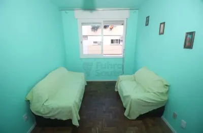 Apartamento mobiliado de 2 dormitórios no fragata  próximo à faculdade de medicina