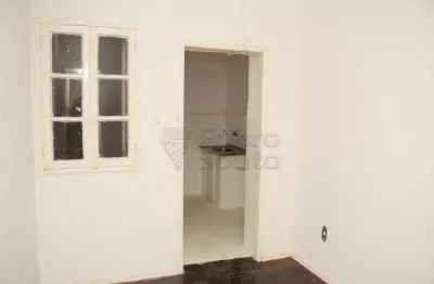 Apartamento com 1 quarto para alugar na Rua Quinze de Novembro, 16823942, Centro, Pelotas