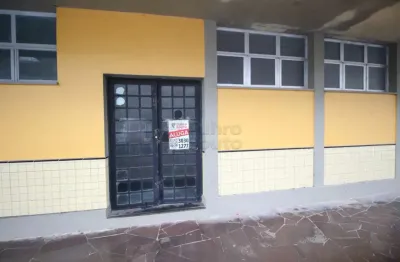 Sala comercial no centro de pelotas - perfeita para o seu negócio!