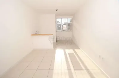 Loft no edifício josé pires soares - praticidade e conforto no centro de pelotas
