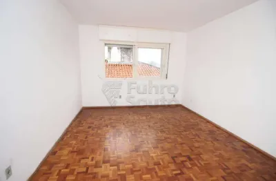 Apartamento com 3 quartos para alugar na Rua Leonardo Colares, A, 11833742, Centro, Pelotas