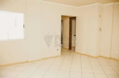 Apartamento com 3 quartos para alugar na Rua Santa Cruz, 118734402, Centro, Pelotas