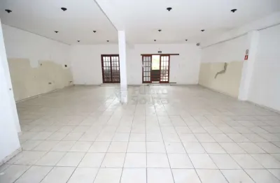 Espaçosa sala comercial com recursos exclusivos na avenida ferreira viana