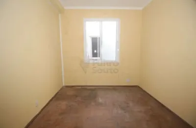 Apartamento de 02 dormitórios, localizado na av. fernando osório