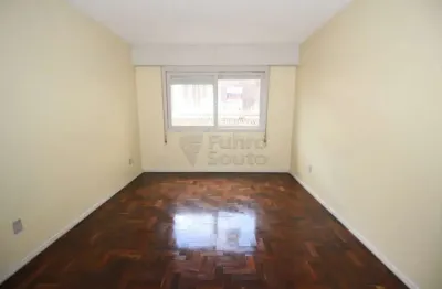 Descubra seu novo lar: espaçoso apartamento no coração de pelotas