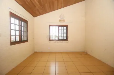 Casa com 3 quartos para alugar na Rua Alberto Pimentel, 12823142, Areal, Pelotas