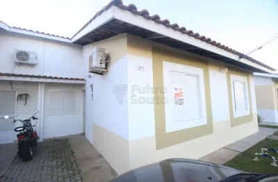 Casa em condomínio fechado com 2 quartos para alugar na Avenida Prefeito Ary Alcântara, 118030412, Areal, Pelotas