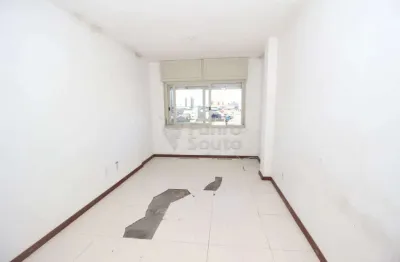 Apartamento amplo com 3 dormitórios no edifício solar dom rafael