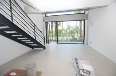 Aluguel de sala comercial com excelente estrutura e localização