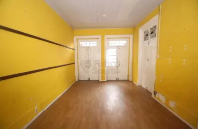 Casa ampla no centro de pelotas - ideal para uso residencial ou comercial