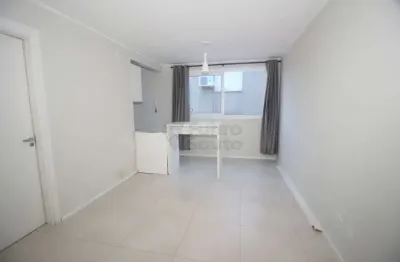 Apartamento com 2 quartos para alugar na Rua José Pinto Martins, 11813442, Centro, Pelotas