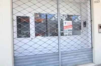 Sala comercial ampla e reformada no centro de pelotas - localização estratégica para o seu negócio!