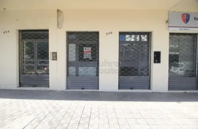 Sala comercial ampla e reformada no centro de pelotas - localização estratégica para o seu negócio!
