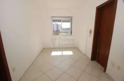 Apartamento 1 dormitório no edifício residencial atenas - aconchego e ótima localização no centro de pelotas!