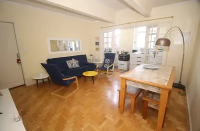 Apartamento mobiliado para venda e locação no centro de pelotas - conforto e localização privilegiada!