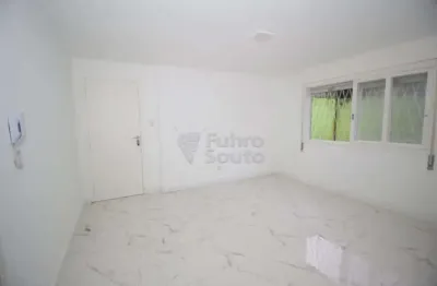 Apartamento totalmente reformado no edifício arpoador - próximo à rua dom pedro i