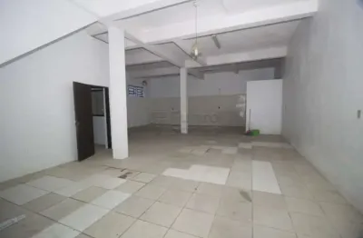 Excelente oportunidade comercial na avenida 25 de julho - visibilidade, movimento e potencial para todos os tipos de negócios!