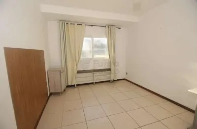 Apartamento fora de condomínio na av. domingos de almeida - praticidade e localização privilegiada no areal!