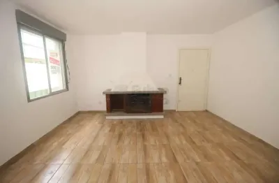 Apartamento com 3 dormitórios, super localizado na dom joaquim!