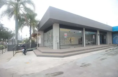 Loja comercial com vitrine na av. domingos de almeida - alto fluxo e localização estratégica