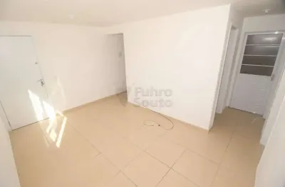 Apartamento de 2 dormitórios com pátio privativo no condomínio maria clara umuharama - areal