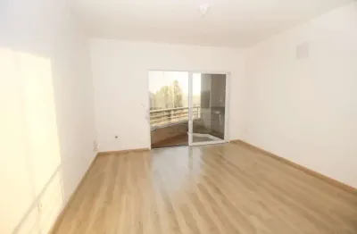 Apartamento amplo com suíte e sacada gourmet - próximo à dom joaquim e auditório do sicredi