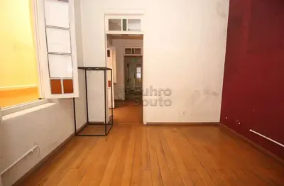 Oportunidade única! sobrado comercial na avenida bento gonçalves - localização estratégica para seu negócio!