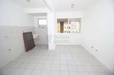 Apartamento com 2 quartos para alugar na Avenida Senador Salgado Filho, 9, 118336412, Três Vendas, Pelotas