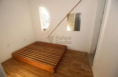 Casa com 2 quartos para alugar na R Almirante Barroso, Casa, 138136402, Centro, Pelotas
