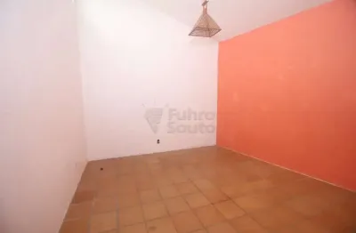 Apartamento na juscelino, com pátio compartilhado e ótimo custo benefício