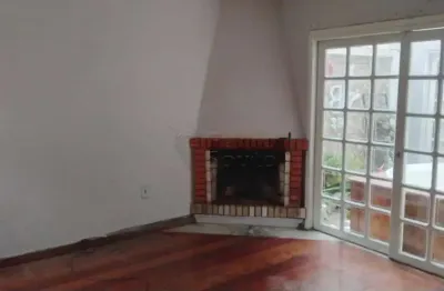 Casa com 4 quartos para alugar na Rua Anchieta, 138330432, Centro, Pelotas