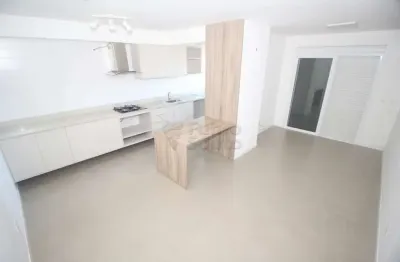 Anúncio de venda: apartamento no smart com 2 dormitórios, sacada e vista para a avenida!
