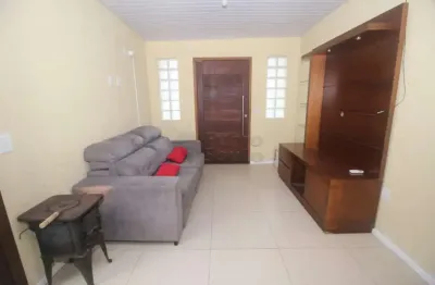 Casa com 2 quartos para alugar na Avenida Um, 12883542, Laranjal, Pelotas