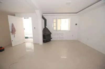 Casa com 3 quartos para alugar na Avenida Doutor Albuquerque Barros, 148538432, Centro, Pelotas